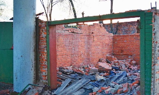 Демонтаж гаражей в Добрянке, цена от 1782 руб. – услуги под ключ от 2Землекопа-Дбр